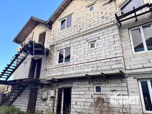 Таунхаус 161м², 3-этажный, участок 1 сот.