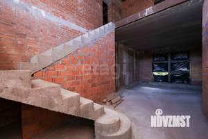 Дом 326м², 2-этажный, участок 6 сот.