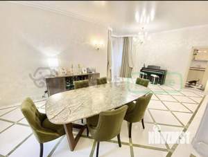 Дом 520м², 3-этажный, участок 6 сот.