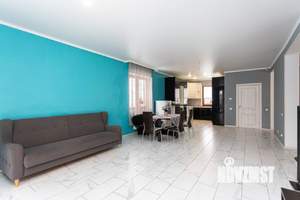 Дом 489м², 2-этажный, участок 6 сот.