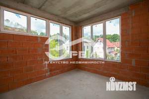 Дом 202м², 2-этажный, участок 5 сот.