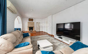 Дом 242м², 2-этажный, участок 13 сот.