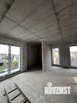 Дом 206м², 2-этажный, участок 4 сот.