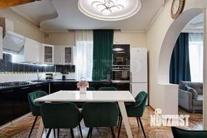 Дом 141м², 2-этажный, участок 4 сот.