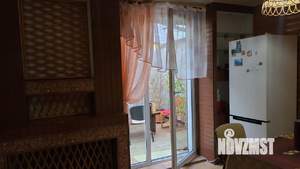 Дом 240м², 3-этажный, на длительный срок, 