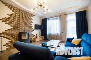 Дом 150м&sup2;, 3-этажный, посуточно, 