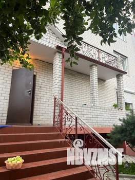 Дом 270м&sup2;, 3-этажный, посуточно, 