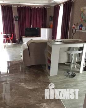 Дом 110м&sup2;, 2-этажный, посуточно, 