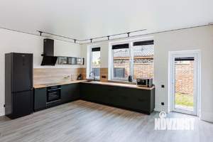 Таунхаус 196м&sup2;, 2-этажный, на длительный срок, 