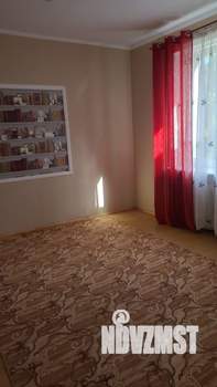 Дом 240м², 3-этажный, на длительный срок, 