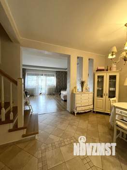 Таунхаус 175м&sup2;, 3-этажный, на длительный срок, 