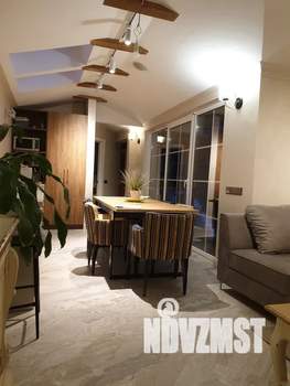 Дом 140м&sup2;, 2-этажный, посуточно, 