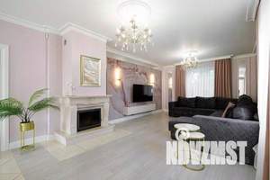 Дом 190м&sup2;, 2-этажный, посуточно, 