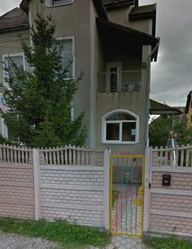 Дом 240м², 3-этажный, на длительный срок, 