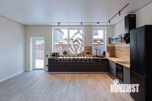 Таунхаус 196м&sup2;, 2-этажный, на длительный срок, 