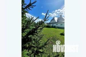 Дом 200м&sup2;, 2-этажный, посуточно, 