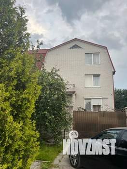 Дом 270м&sup2;, 3-этажный, посуточно, 