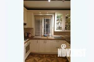 Дом 140м&sup2;, 2-этажный, посуточно, 