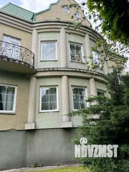 Таунхаус 250м², 4-этажный, на длительный срок, 