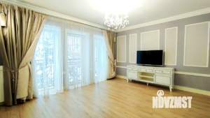 Таунхаус 148м&sup2;, 3-этажный, на длительный срок, 