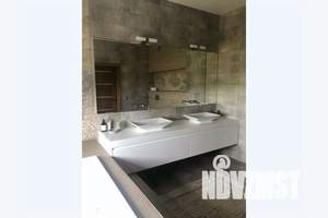 Дом 380м&sup2;, 4-этажный, посуточно, 