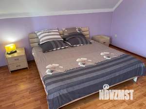 Дом 180м&sup2;, 2-этажный, посуточно, 