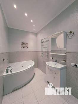 Таунхаус 200м&sup2;, 3-этажный, на длительный срок, 