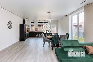 Таунхаус 196м&sup2;, 2-этажный, на длительный срок, 