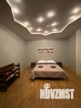 Дом 250м&sup2;, 4-этажный, посуточно, 