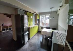 Дом 260м&sup2;, 2-этажный, на длительный срок, 