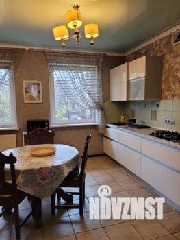 Дом 150м&sup2;, 3-этажный, посуточно, 