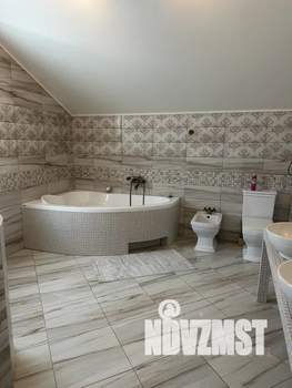 Дом 240м², 3-этажный, посуточно, 