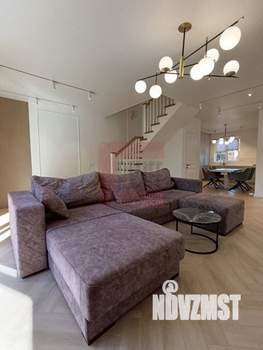 Таунхаус 168м&sup2;, 3-этажный, на длительный срок, 