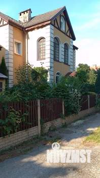 Дом 240м², 3-этажный, посуточно, 