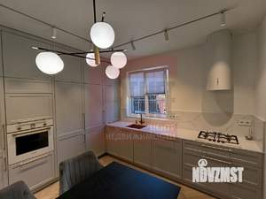 Таунхаус 168м&sup2;, 3-этажный, на длительный срок, 