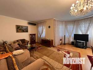 Дом 200м², 2-этажный, посуточно, 