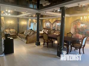 Дом 270м&sup2;, 3-этажный, посуточно, 