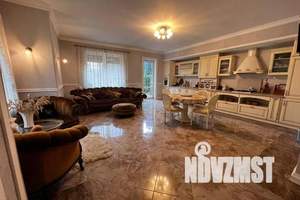 Дом 218м², 3-этажный, посуточно, 