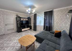 Дом 252м&sup2;, 2-этажный, участок 8 сот.  