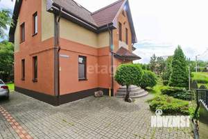 Дом 200м², 2-этажный, участок 6 сот.  