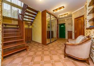 Дом 280м², 2-этажный, участок 10 сот.  