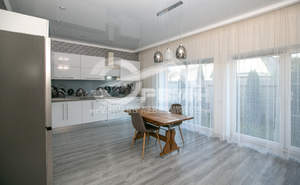 Дом 161м², 2-этажный, участок 4 сот.  