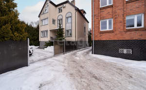 Дом 290м&sup2;, 4-этажный, участок 8 сот.  