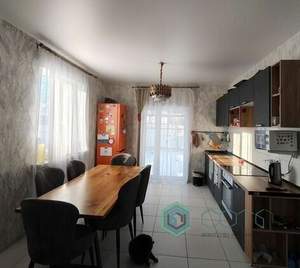 Дом 83м&sup2;, 2-этажный, участок 3 сот.  