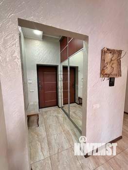 Дом 270м², 2-этажный, участок 6 сот.  