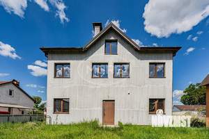 Дом 230м&sup2;, 2-этажный, участок 8 сот.  