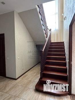 Дом 270м², 2-этажный, участок 6 сот.  