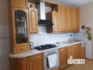 Дом 250м&sup2;, 3-этажный, участок 16 сот.  