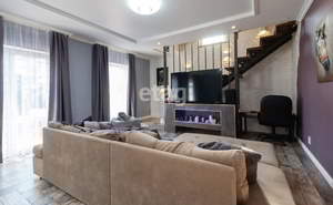 Дом 181м&sup2;, 2-этажный, участок 7 сот.  