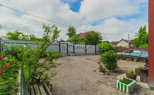 Дом 160м&sup2;, 3-этажный, участок 5 сот.  